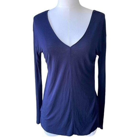 VINCE Purple LS V-Neck Tee,  minimalist, neutral, Beach, Coastal, Weekend S - Picture 1 of 7